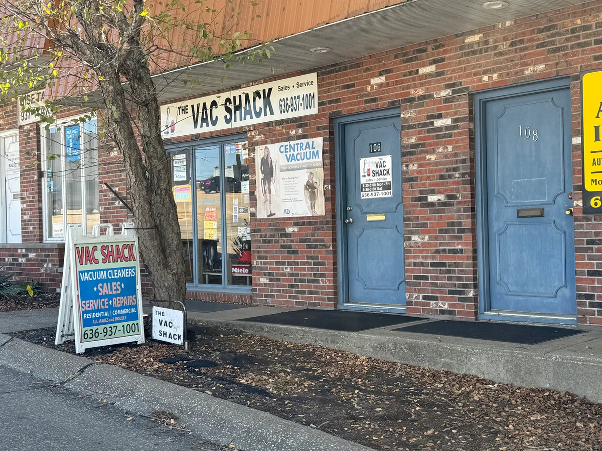 Vac Shack storefront at 106 S 2nd St in Festus